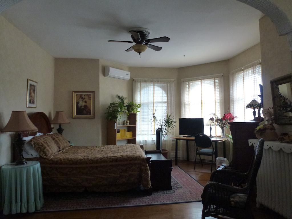 Auberge King Edward Bed And Breakfast Ottawa Quarto foto